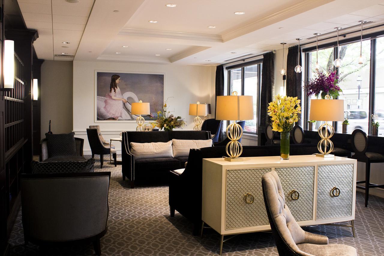 La Banque Hotel Homewood Esterno foto