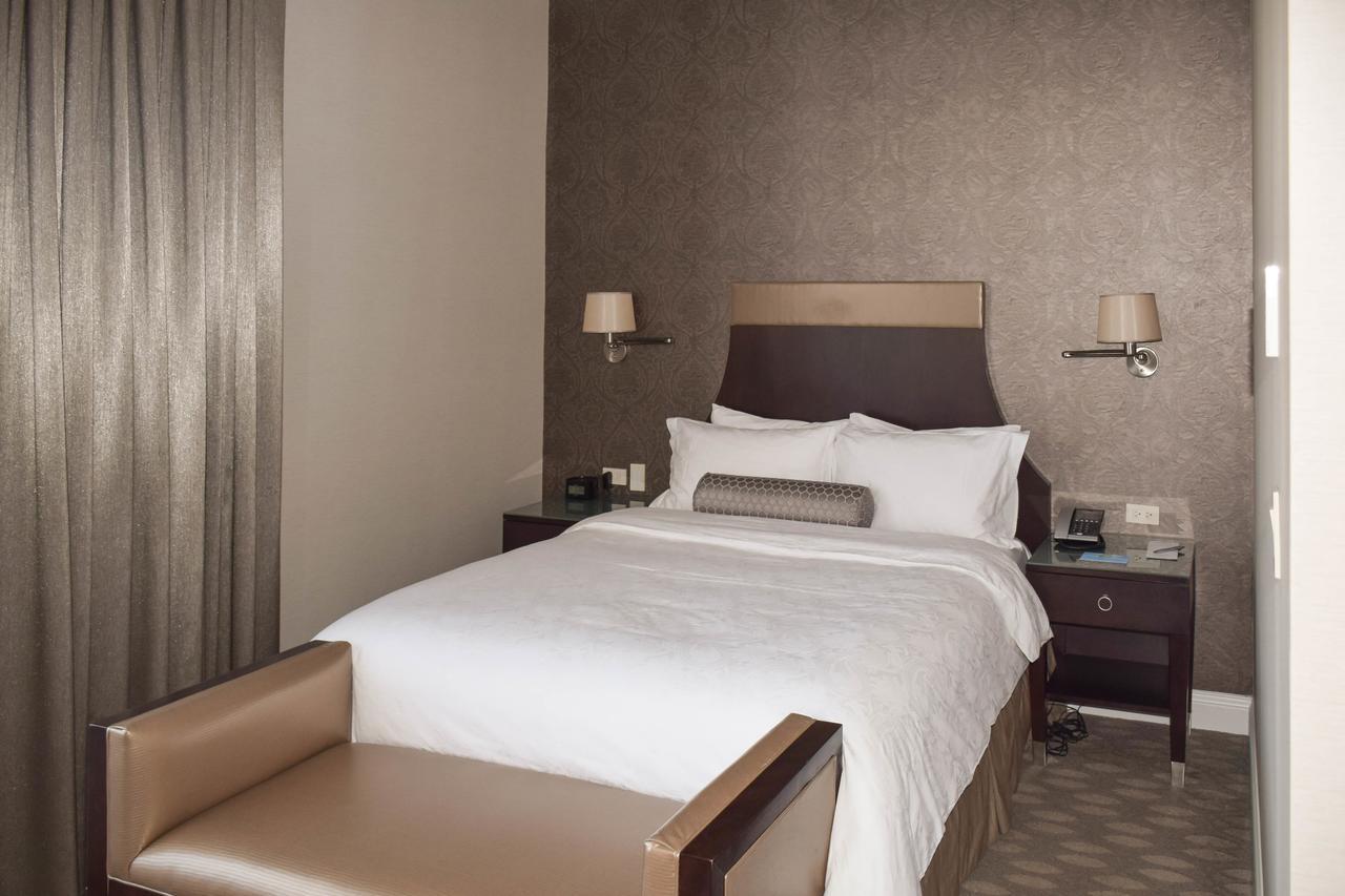 La Banque Hotel Homewood Esterno foto