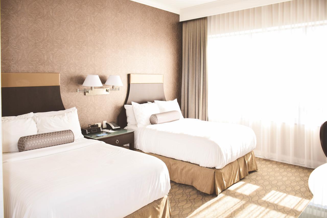La Banque Hotel Homewood Esterno foto
