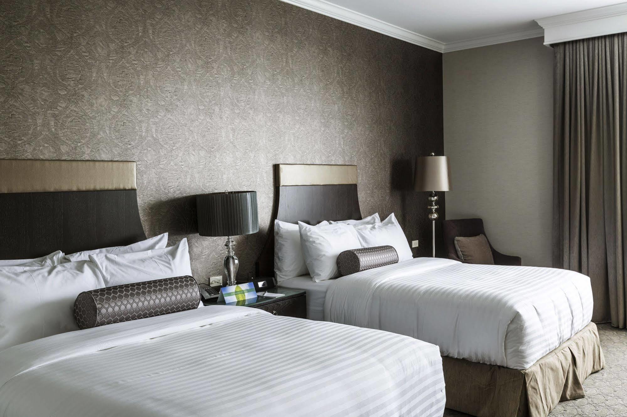 La Banque Hotel Homewood Esterno foto